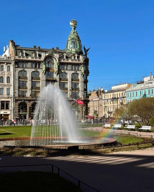 Обновленный интерьер дома книги на невском. 03