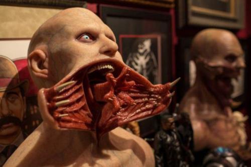 В одном доме с монстрами: коллекция режиссера Гильермо дель торо. 04