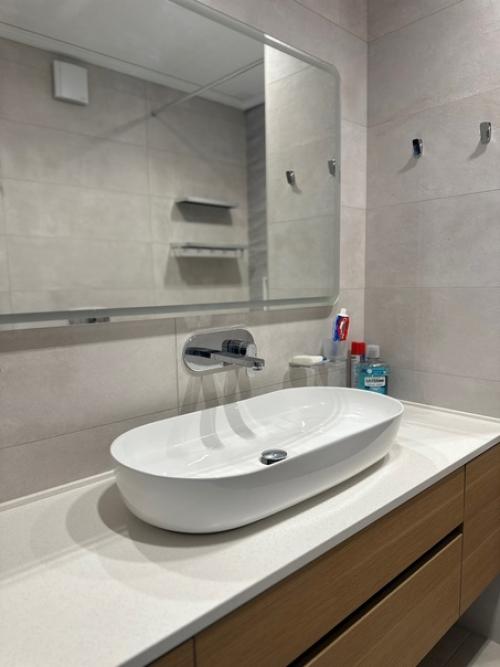 Недавно мы делились с вами завершенным проектом по созданию мебели для ванной комнаты в частном доме. 06