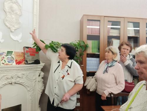 Библиотека в доходном доме Колобовых. 03