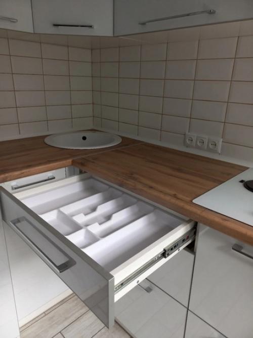 Выбирая дизайн кухни, мы пролистываем горы сайтов и просматриваем кучу фото, посвященных интерьеру жилища. 02