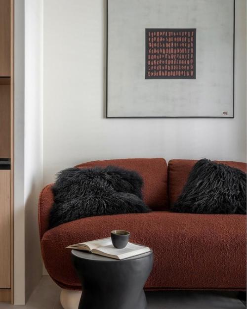 Натуральные фактуры и графичные акценты. 01