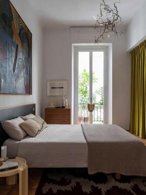 В этой квартире выражена любовь к Милану и вдохновляющим людям. 05