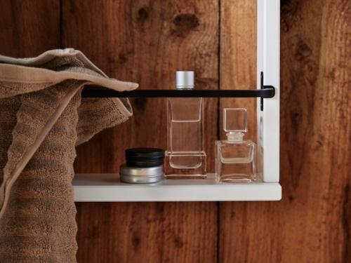 Навести порядок даже в небольшой ванной поможет наша серия Hemnes/хемнэс. 01