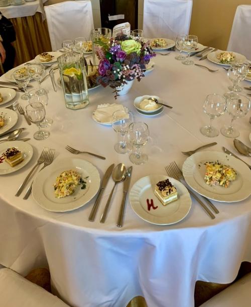 Приходилось ли вам когда - либо обедать во дворце! 07 Приходилось ли вам когда - либо обедать во дворце! 07