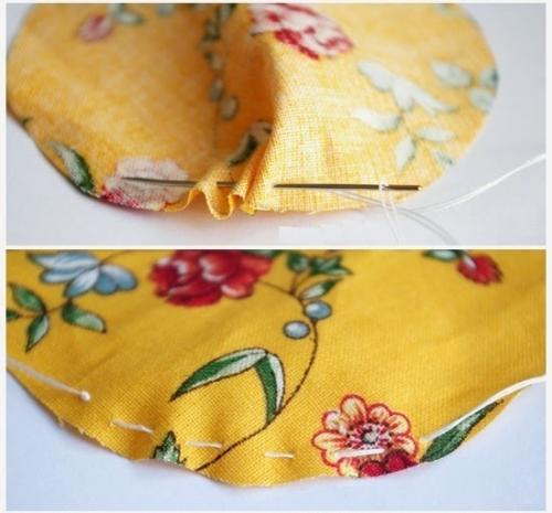 Как сделать красивые цветы йо - йо для подушек и покрывал. 04