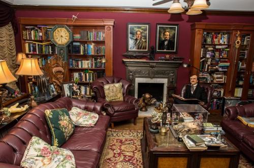 В одном доме с монстрами: коллекция режиссера Гильермо дель торо. 05