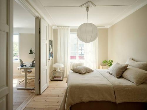 Интерьер этой квартиры в Гётеборге в полной мере отражает концепцию современного скандинавского стиля. 04