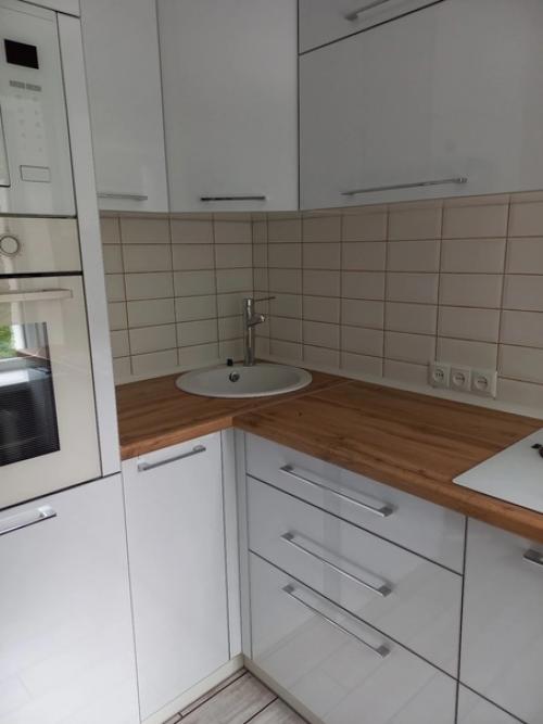 Выбирая дизайн кухни, мы пролистываем горы сайтов и просматриваем кучу фото, посвященных интерьеру жилища. 05