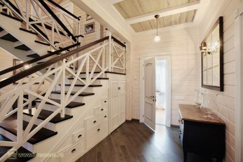 Брусовые дома: интерьер брусового дома. 01