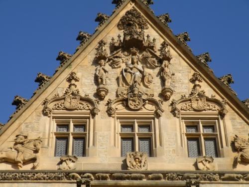 Одно из самых интересных зданий не только в Кутна горе, но и во всей Чехии - каменный дом или дом прокопа, построенный около 1480 года. 03