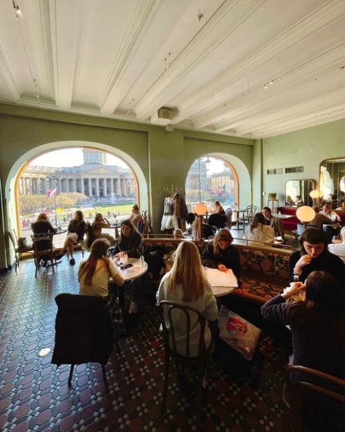 Обновленный интерьер дома книги на невском. 07