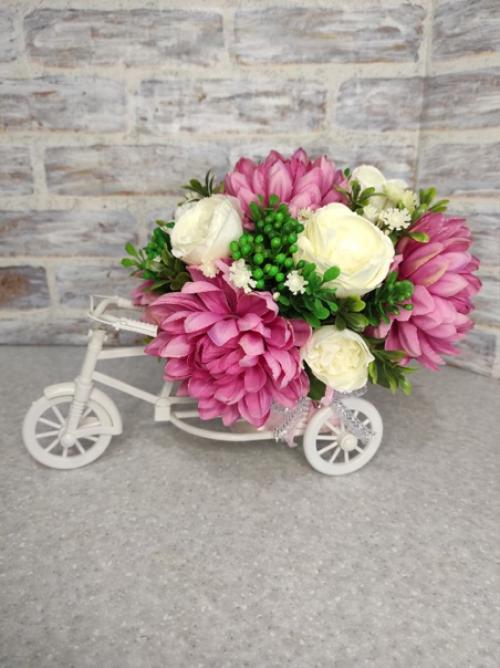 Долой стереотипы!  Мы оживляем интерьер при помощи искусственных растений: нежные букеты и стильные композиции для любого помещения. 03