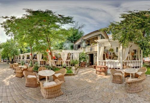 Самые уютные террасы московских ресторанов. 05