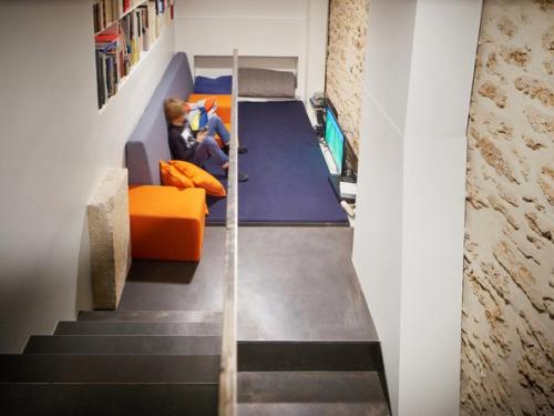 Двухуровневая квартира в Париже. 08