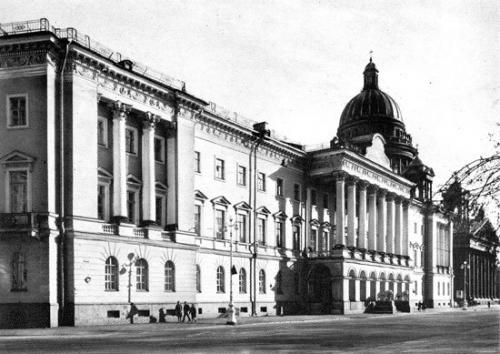 Дом Лобанова - ростовского или дом со львами. 01