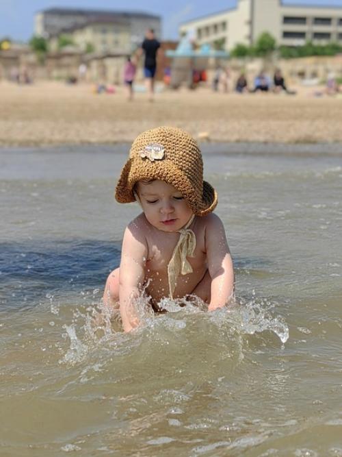 После Крыма то, что предложили в Дербенте в плане жилья нас шокировало настолько, что я уже утром гуглила сдачу билетов. 03