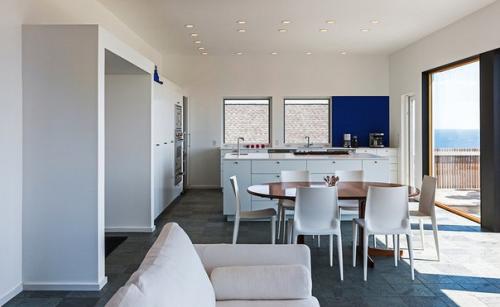 Экологичный особняк на месте старого дома. 08