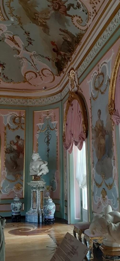 За день мы узнали и увидели в музейном комплексе Ораниенбаум столько интересного, что вспоминать и переваривать будем ещё долго! 03