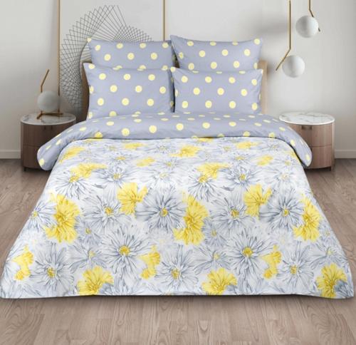 Для Нелли сшиты простынь на резинке и наволочки из компаньона поплина Маргарита. 05