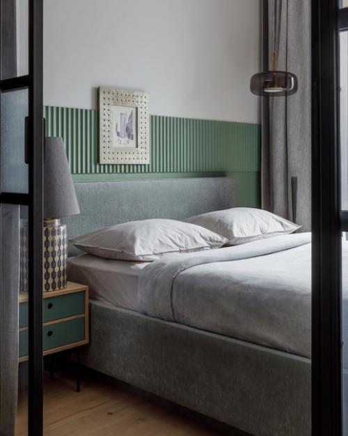 Когда увидели описание проекта, готовились испытать приступ клаустрофобии. 06