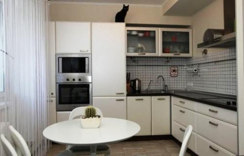 Угловые кухни - советы и дизайн кухонь на фото. 06