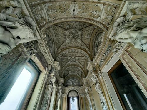 Парадный вход в особняк Брусницыных 2. 03