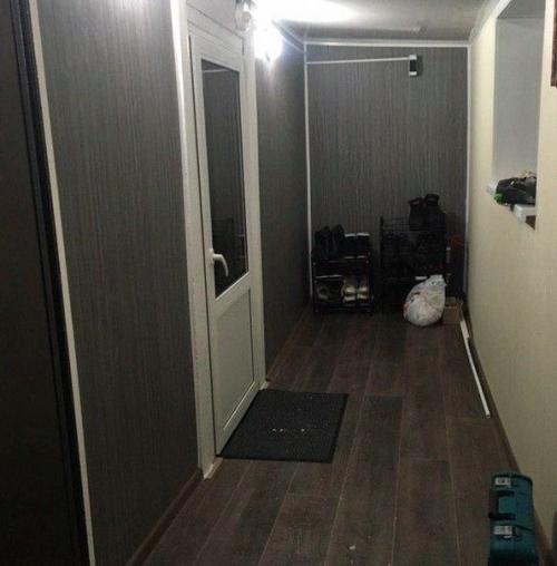 Здравствуйте!  Вот такой ремонт муж сделал своими руками в начем частном доме, начали с веранды. 03