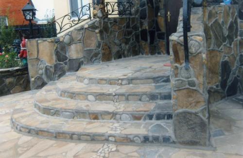 Каким должно быть крыльцо загородного дома? 04