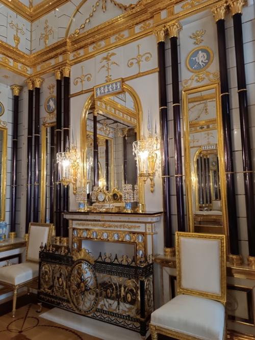 В конце декабря 2024 года в екатерининском дворце царского села открыли к посещению после многих лет реставрации зубовский флигель. 03