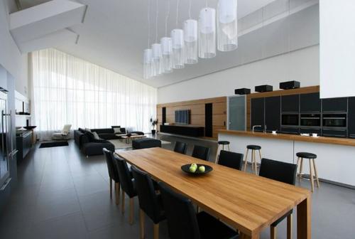 Дом на опушке соснового леса. 01