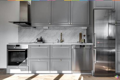 Стеклянная перегородка в светлой квартире. 04 Стеклянная перегородка в светлой квартире. 04