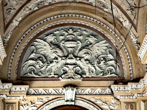 Парадный вход в особняк Брусницыных 2. 08