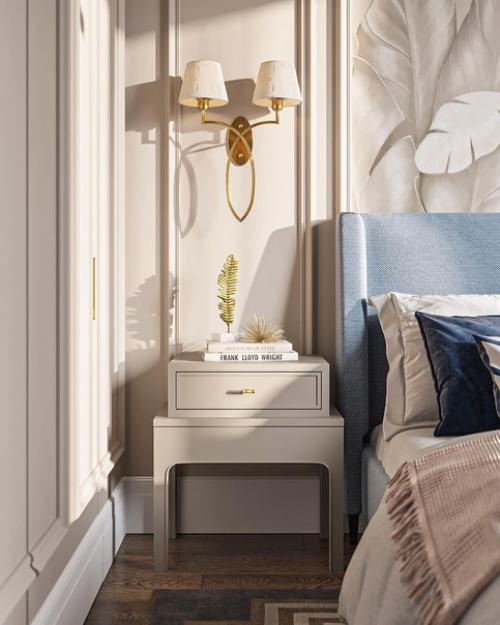 Фантастическая спальня с эффектным панно за изголовьем кровати, изысканные аксессуары и конечно же потрясающий текстиль. 01