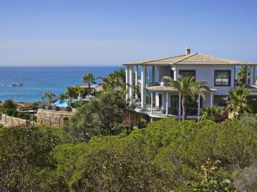 Вилла изысканная. Вилла на берегу океана.