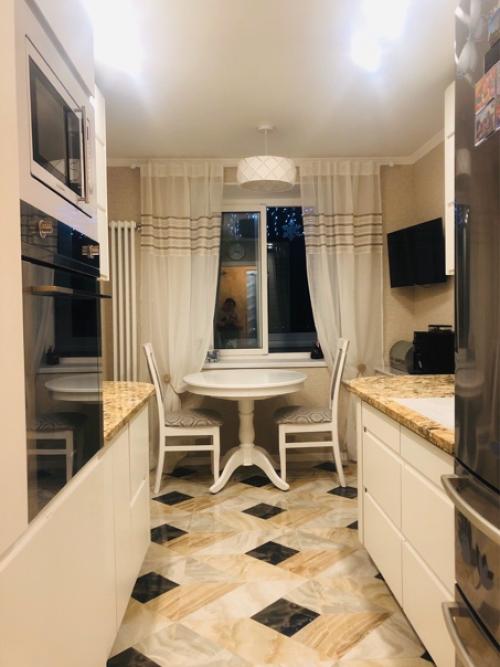 Вот такой нестандартный подход к планировке кухни. 09