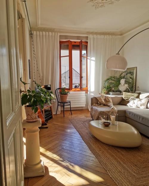 Добро пожаловать в уютную немецкую квартиру, где хорошо воплотилась скандинавская гармония и теплота. 08