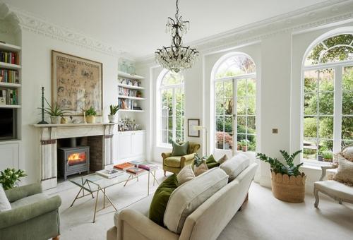 Великолепная английская архитектура: светлые апартаменты с выходом в зелёный сад. 01