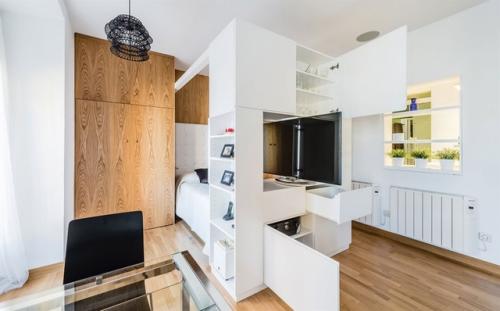 В 2024 году стало актуально создавать дизайн интерьера с максимальной функциональностью. 01