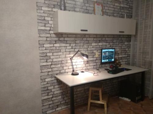 А мебель в детскую муж сам сделал. 03