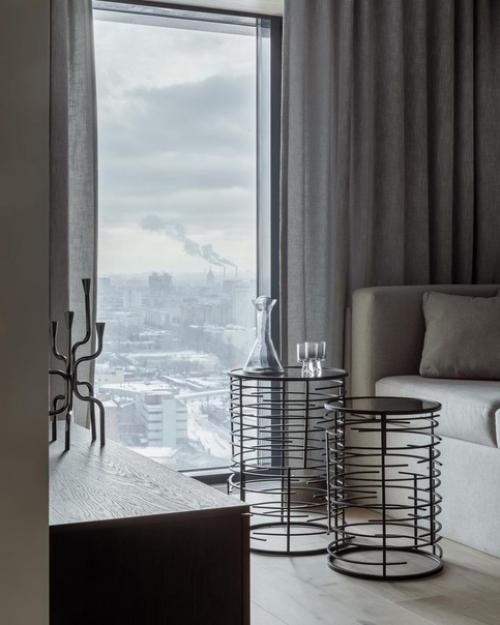 Когда увидели описание проекта, готовились испытать приступ клаустрофобии. 07