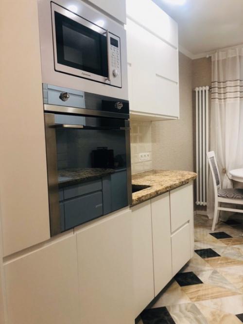 Вот такой нестандартный подход к планировке кухни. 07