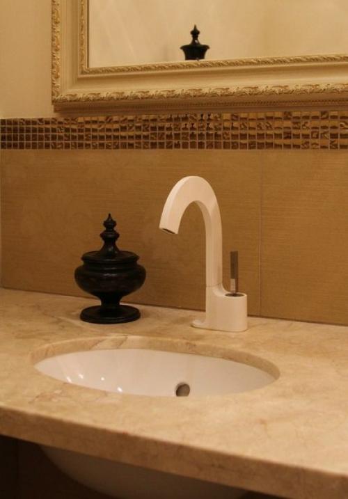 Легкий, светлый и уютный интерьер простой квартиры. 07