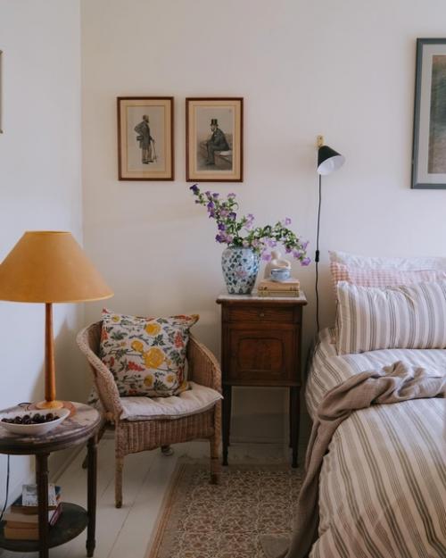 Мы не забываем, что маленькие акценты в интерьере могут иметь большое значение. 04