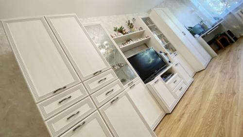 Гостиная - место, где вы встречаете гостей и проводите уютные вечера в кругу семьи. 07