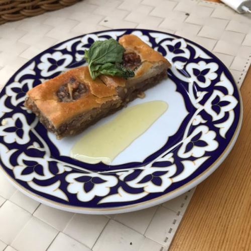 Итак, наконец побывала в нашумевшем плове. 03