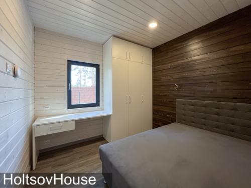 А вот и интерьеры растущего дома, который мы показали вам в предыдущей публикации. 06