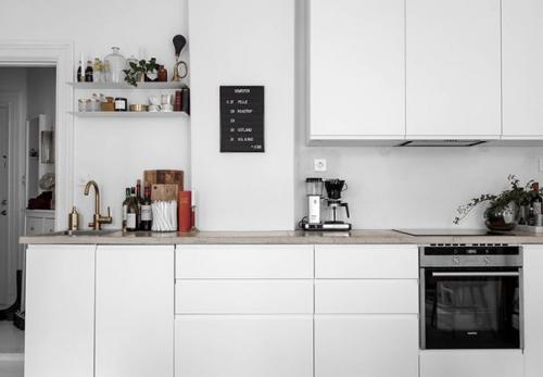 Женственный интерьер в белом (37 кв. 06