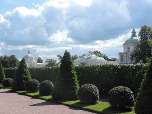 На прошлой неделе с другом вернулись из поездки по пригородам Санкт-петербурга. 04