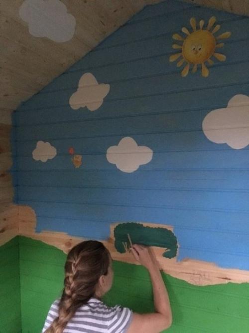 Муж сам сделал домик для нашего сыночка у нас на участке. 02